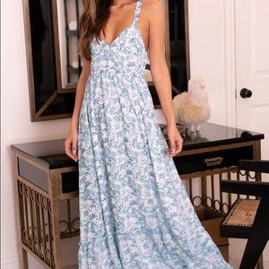 NWOT lulus “My Love Story” maxi dress size medium